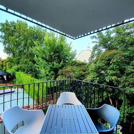 Near Lake Fully Furnished Beautiful Apartment Відень Екстер'єр фото